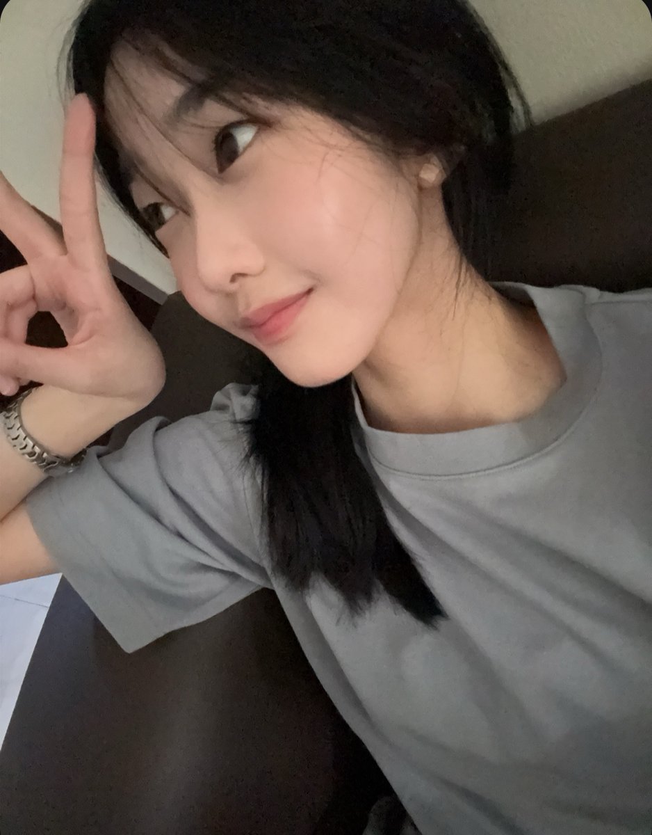 Oline Manuel (@m_olinejkt48) on Twitter photo #RabOline (mohon maaf oline telat lagi) 🙏 #RabOline (mohon maaf oline telat lagi) 🙏