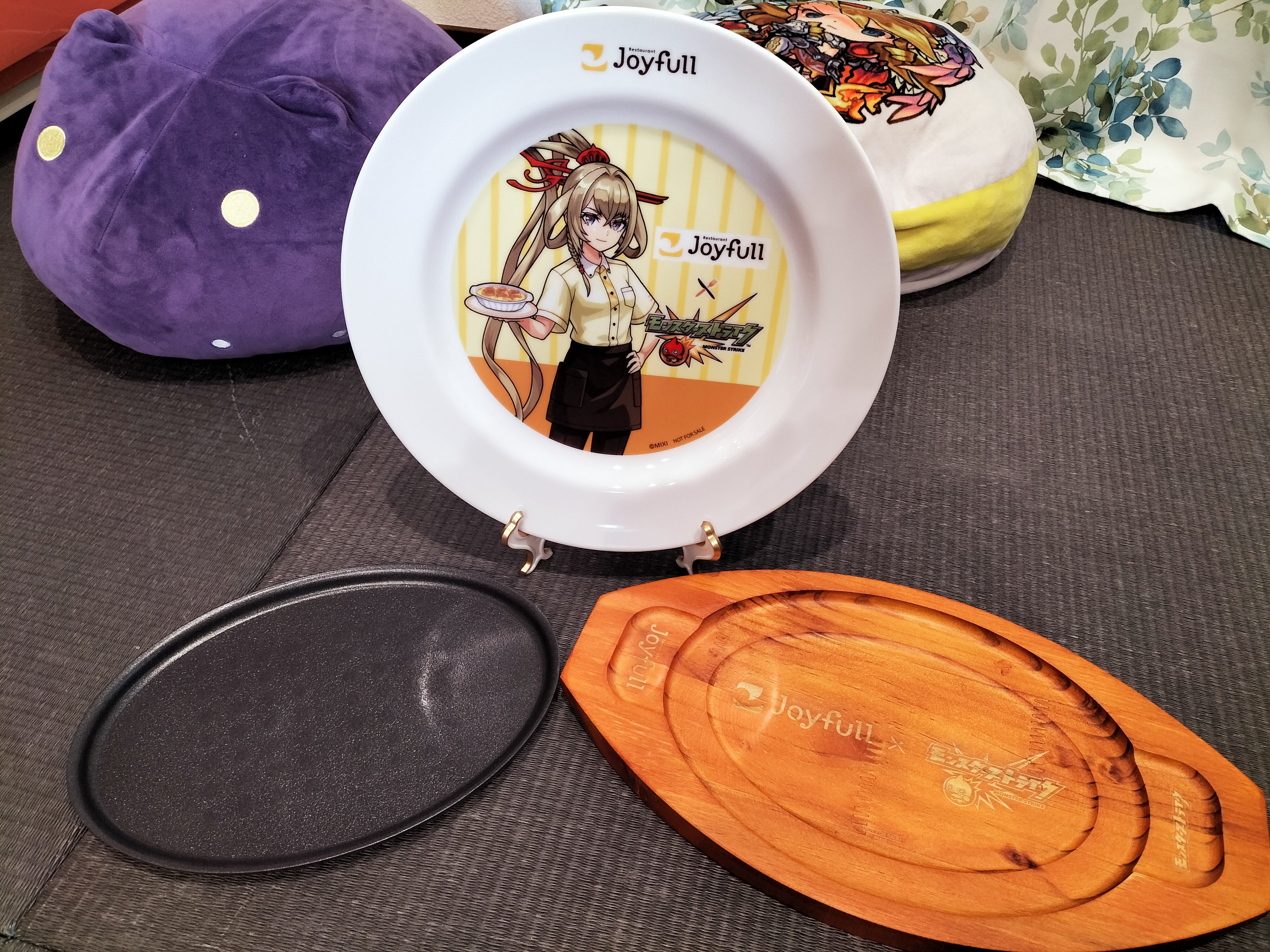 鉄板＆コラボ限定木皿+コラボ限定プレート モンスト Joyful 新品 Joyfull モンスト コラボ オリジナル 限定 プレート 鉄板 木皿