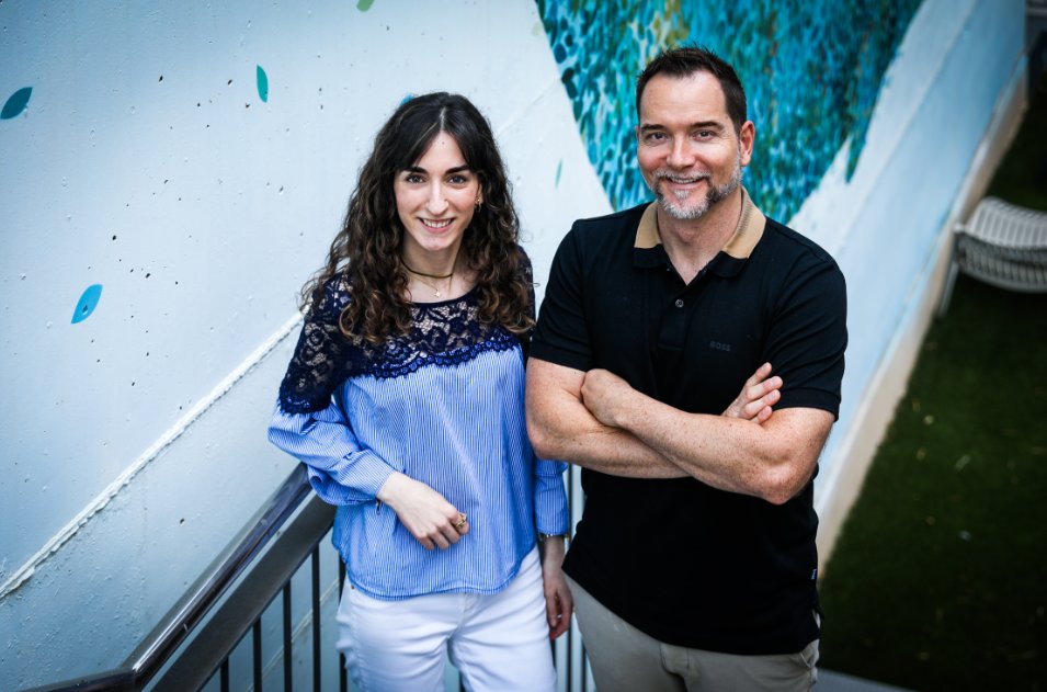 CaixaResearch (@caixaresearchca) on Twitter photo La investigadora Meritxell Serra-Casablanca i l’investigador #CaixaResearch Samuel Sánchez de l’<a href="/IBECBarcelona/">IBEC</a> desenvolupen nanorobots capaços d'alliberar fàrmacs als tumors de la bufeta.
El projecte els ha valgut el 3r Premi Vanguardia de la Ciència.👏
tinyurl.com/2eh5nj2a La investigadora Meritxell Serra-Casablanca i l’investigador #CaixaResearch Samuel Sánchez de l’<a href="/IBECBarcelona/">IBEC</a> desenvolupen nanorobots capaços d'alliberar fàrmacs als tumors de la bufeta.
El projecte els ha valgut el 3r Premi Vanguardia de la Ciència.👏
tinyurl.com/2eh5nj2a