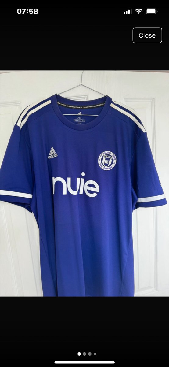Beku__Beku's tweet image. Shout out the guy on Vinted who just sold me this town top for a tenner rather than £17 cos he saw I was from Fax.
Real recognise real 🤝🏾
(i said I was taking a hiatus from buying footy tops but this was too good to turn down)