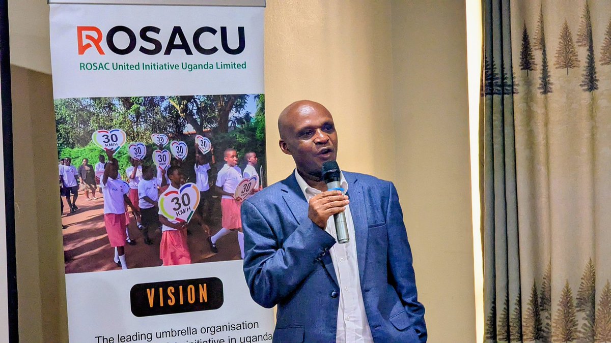 ROSACUg's tweet image. Today URRENO hosted a 2nd meeting to review ROSACU's Draft Strategic Plan for road safety in Uganda. Discussions focused on practical ways to support members, raise awareness, and advocate for policies to make our roads safer for everyone. Let's drive change! #RoadSafetyUG 🇺🇬🚦