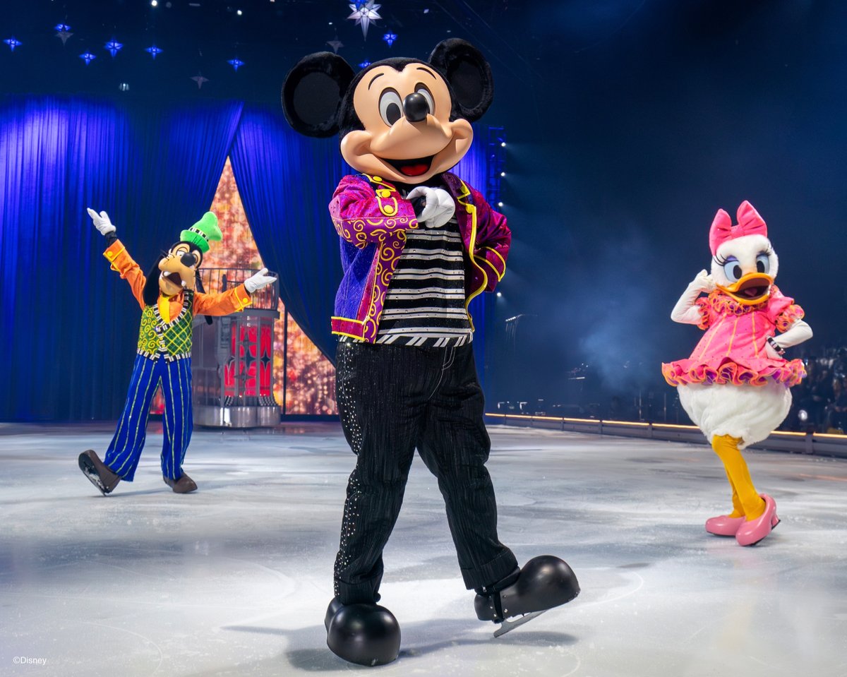 JPDisneyOnIce's tweet image. \\\ついに開幕///
#ディズニーオンアイス 日本公演が本日(7月10日)スタートしました✨
初日は秋田・由利本荘❗️
アイスリンクでディズニーの仲間たちが大活躍⛸️💫
全国10都市で7月〜9月に開催🗾
この夏、最高の思い出を作りませんか?⭐️
チケット情報は公式サイトへ✨
会場は涼しいです❄️