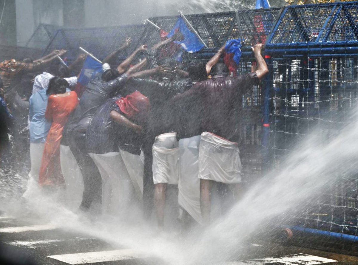 The Hindu - Kerala (@thkerala) on Twitter photo Police use water cannons to disperse All India Youth Federation (AIYF) protesters outside the University of Kerala campus in Thiruvananthapuram on Thursday
Photo: <a href="/nirmalharindran/">Nirmal Harindran</a> Police use water cannons to disperse All India Youth Federation (AIYF) protesters outside the University of Kerala campus in Thiruvananthapuram on Thursday
Photo: <a href="/nirmalharindran/">Nirmal Harindran</a>