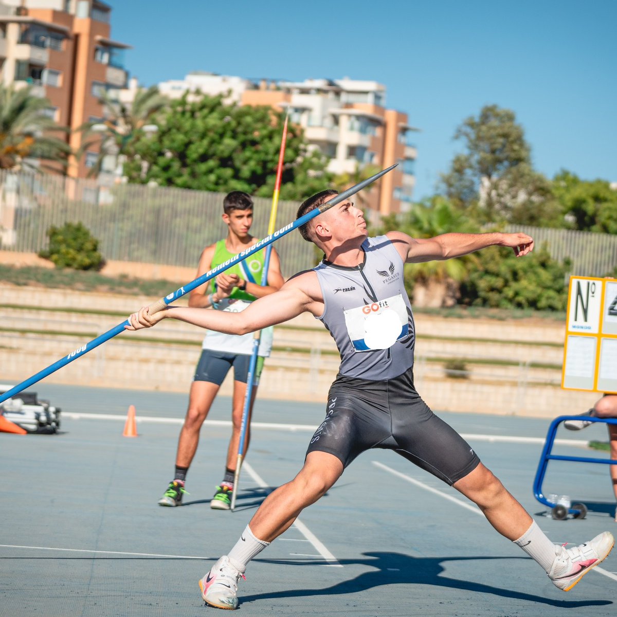 El pasado 29 de junio, en el Campeonato de Baleares Absoluto Individual, nuestro amigo Carlos Grau dejó huella en la historia del Pegasus Athletic Club estableciendo una nueva Plusmarca Balear Sub20 en la prueba de Lanzamiento de Jabalina con un espectacular registro de 59,46m.