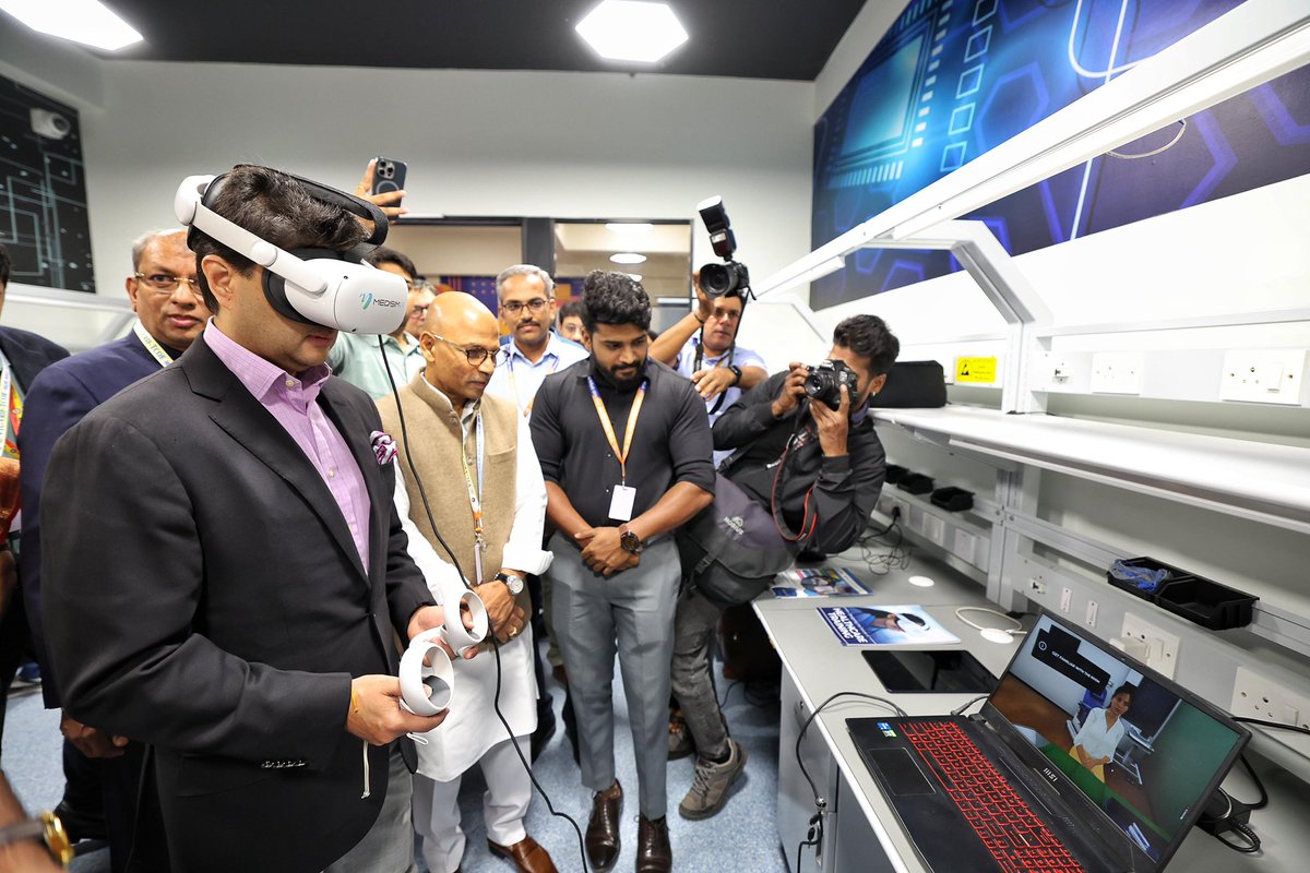 Jyotiraditya M. Scindia tweet media