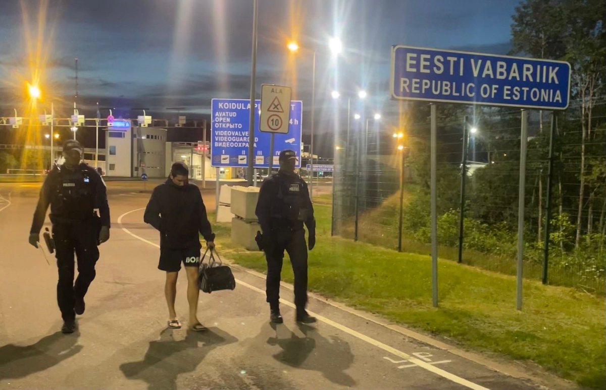 За контакты с роzzийскими спецслужбами лишён ВНЖ Эстонии и депортиротирован на болота гражданин ραδ3ии Денис Тен.