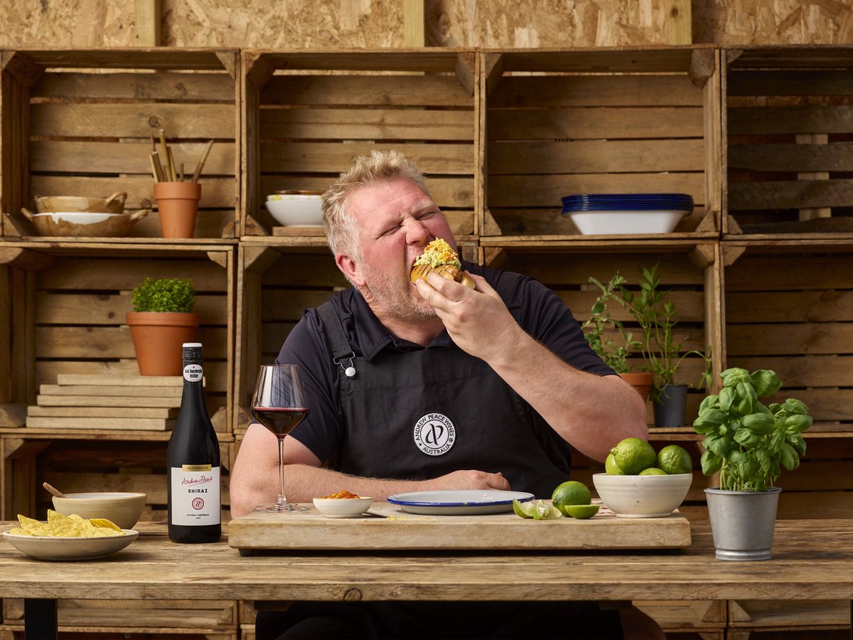 Paid Partnership | National Hot Dog Day is 16 July – and Hoggy’s cooked up something special! 🌭

A brand new recipe that feeds a family of 4, plus a bottle of <a href="/apwines/">Andrew Peace</a> for the grown-ups 🍷

Full recipe 👉 apwines.co.uk

#nationalhotdogday #hoggysgrill #bbqrecipes