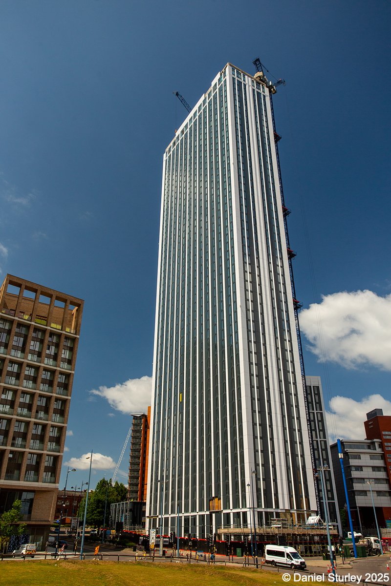 Daniel_Sturley's tweet photo. #Birmingham UK, recent photos of the #construction of One Eastside π
#BirminghamWeAre #Architecture #AllStyles #SkyScraperTwo #Photography https://t.co/o7dlr5XE41