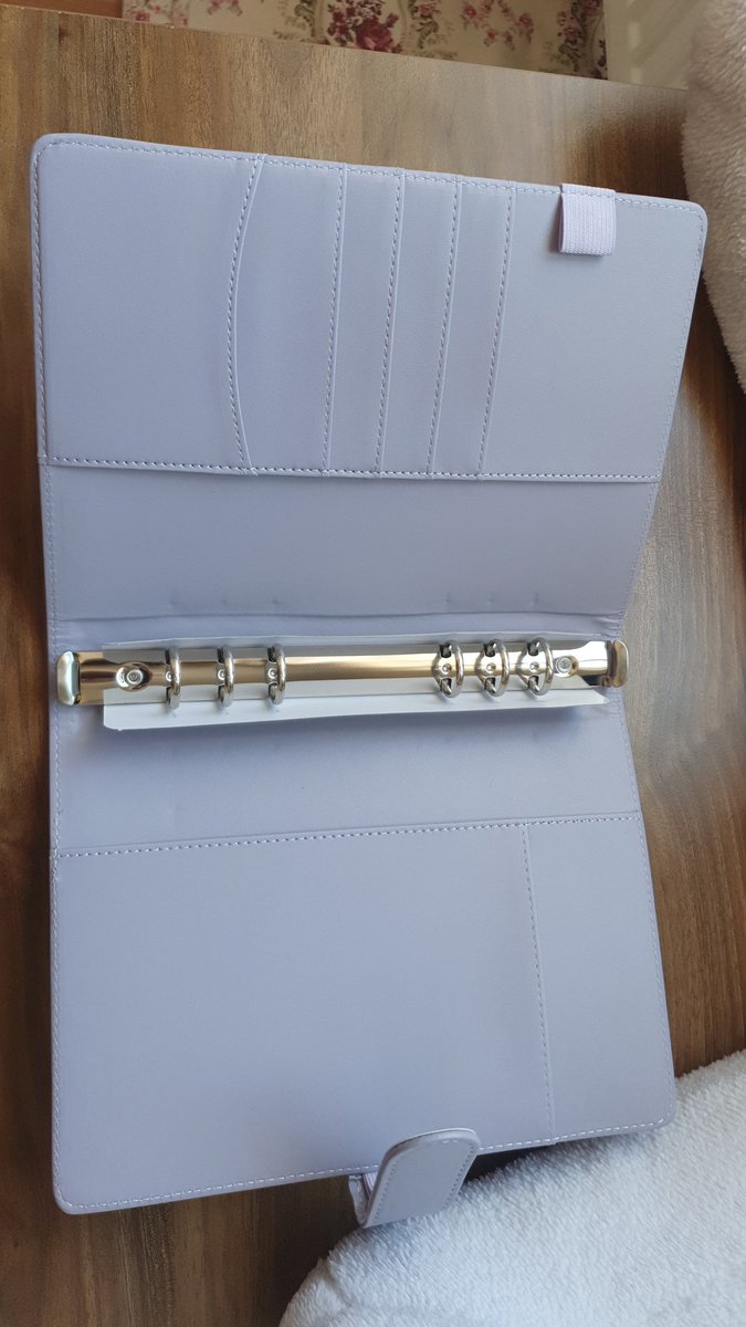 A5 Mor Macaron Binder Satış 
💜Son 1 adet kaldı
💜İçine sayfa ekletebiliyorsunuz 
💜Sıfır hasarsız ürünlerdir 
Adet fiyatı=550tl
10 adet sayfa ile=670tl
<a href="/bujo_satis/">bujo</a> <a href="/herturlugort/">Her türlü go rt</a> <a href="/Bujosatistr/">Bujo Satış/Devir</a> <a href="/bindersatis/">binder & sayfa satış</a> <a href="/bujosatis/">⊹ bujo ürünleri satış/go! 🐰</a> <a href="/kpopMERCHsatis/">Kpop Merch Satış</a> <a href="/randombujo/">bujopot ⭐️ 🫖</a>