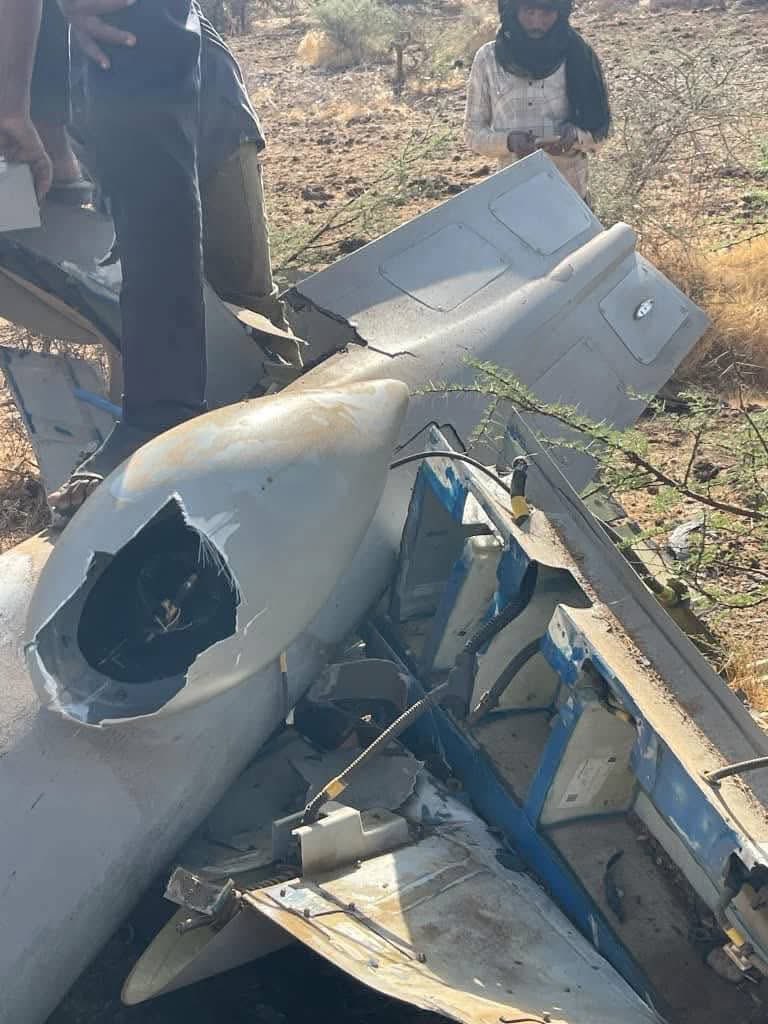 qoga12's tweet image. RSF soldiers have shot down a drone in El Fasher this morning.