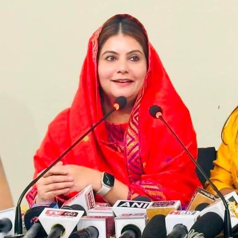 उज्जैन मुहर्रम जुलूस पर किए गए लाठी चार्ज के संबंध में कल दोपहर 12 बजे होटल सुराना पैलेस में पत्रकार वार्ता को संबोधित करूँगी!

नूरी ख़ान 
प्रवक्ता मध्यप्रदेश कांग्रेस कमेटी!
#ujjainmuharrmlathicharge 
#ujjainmuharram