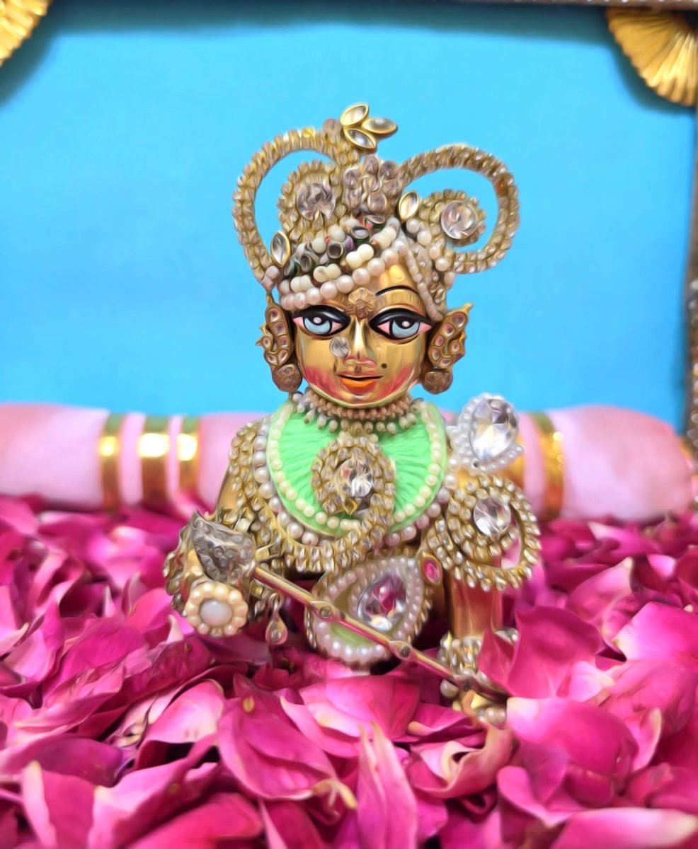 मुझे गुरूर नहीं फ़क्र है अपने किरदार पर 
मैं हाथ पकड़ता हूं तो कसकर पकड़ता हूं..❤️
*Jss*
राधै राधै
नमो नारायण जी 👏👏 
जय मां भवानी 👏👏 
राम राम सा 👏👏 
परम पूज्य सदगुरु जी 👏 आप के चरणों में कोटि कोटि नमन कोटि कोटि प्रणाम 👏👏