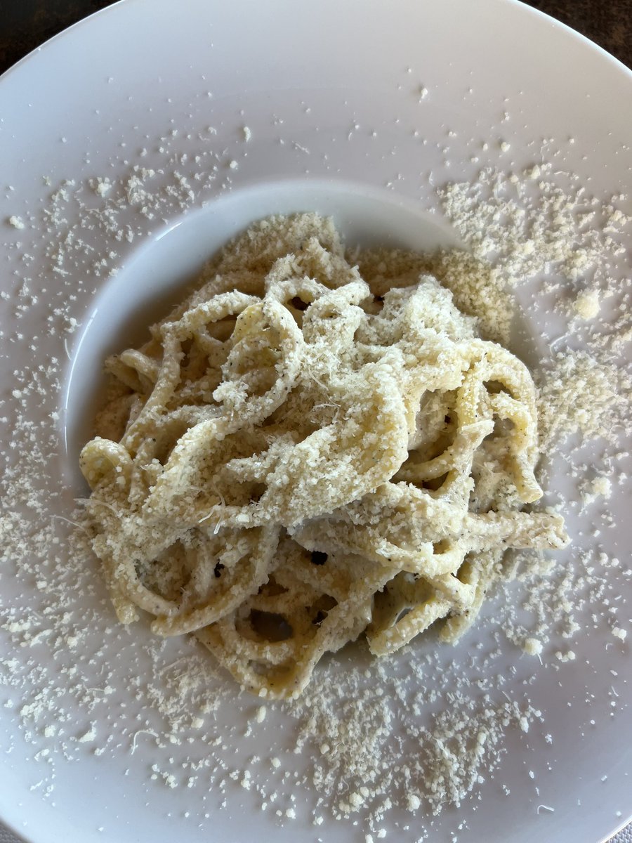 Pranzo di ieri, cacio e pepe 😋