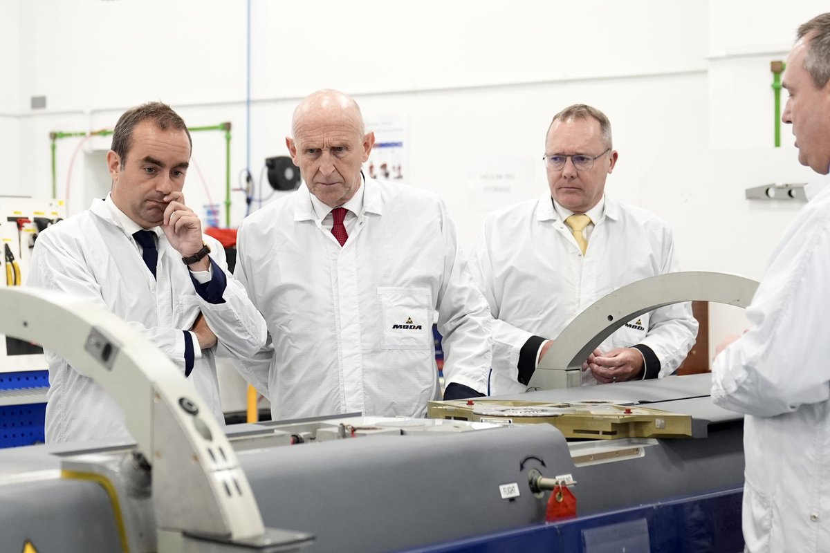 jjgiddens's tweet image. Secretary of State for Defence John Healey with French Minister for the Armed Forces Sebastien Lecornu during a visit to missile systems company MDBA in Stevenage in Hertfordshire, as Britain and France are to order more of the highly lethal Storm Shadow cruise missiles