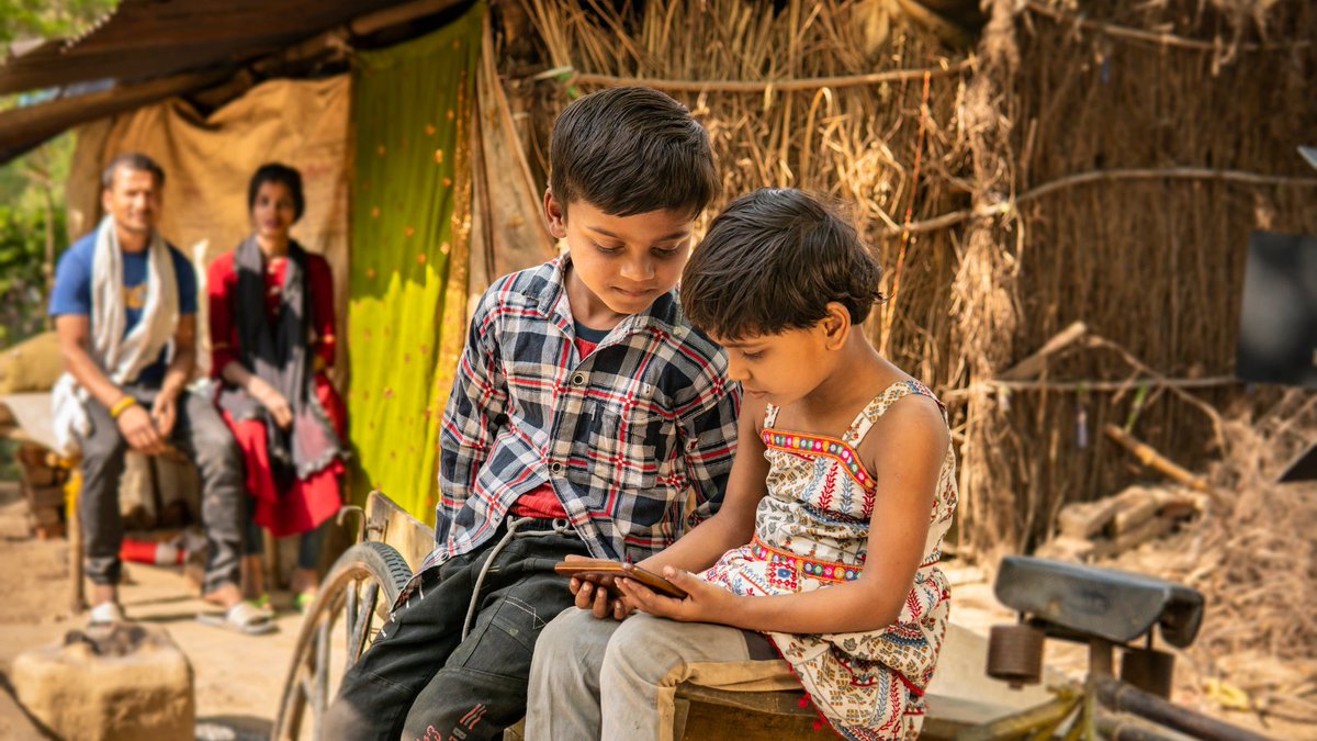 volker_turk's tweet image. #AI is already reshaping societies. It's up to us whether it’s weaponised to deepen injustice; or used to advance peace & development.
To harness its power responsibly & deliver #AI4Good, we need global governance rooted in equity, human rights & the rule of law
#AIGovernanceDay