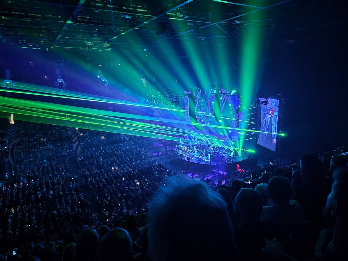 Dave Appleton (@daveapp) on Twitter photo So <a href="/MrsTracyApp/">Mrs A</a> finally got to see her beloved <a href="/JeffLynnesELO/">Jeff Lynne's ELO</a> at <a href="/TheCoopLive/">Co-op Live</a> and what a show, absolutely amazing π So <a href="/MrsTracyApp/">Mrs A</a> finally got to see her beloved <a href="/JeffLynnesELO/">Jeff Lynne's ELO</a> at <a href="/TheCoopLive/">Co-op Live</a> and what a show, absolutely amazing π