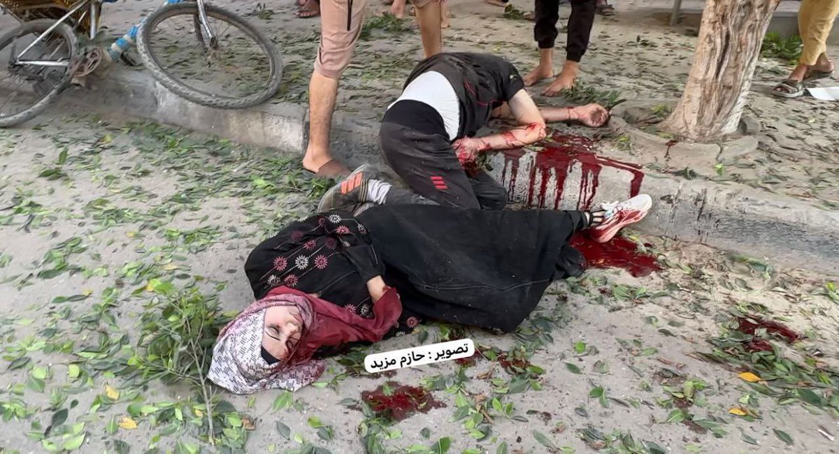 Une mère et son fils froidement assassinés par Israël à Deir Al Balah. #Gaza