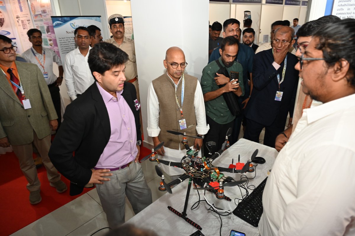 DoT India (@dot_india) on Twitter photo In collaboration with VRIF and TCOE India, Visvesvaraya Technological University (VTU) has established a pioneering Telecom Centre of Excellence in Bengaluru, inaugurated by Hon’ble Union Minister Shri <a href="/JM_Scindia/">Jyotiraditya M. Scindia</a>.
A strategic initiative to foster innovation, research, and In collaboration with VRIF and TCOE India, Visvesvaraya Technological University (VTU) has established a pioneering Telecom Centre of Excellence in Bengaluru, inaugurated by Hon’ble Union Minister Shri <a href="/JM_Scindia/">Jyotiraditya M. Scindia</a>.
A strategic initiative to foster innovation, research, and