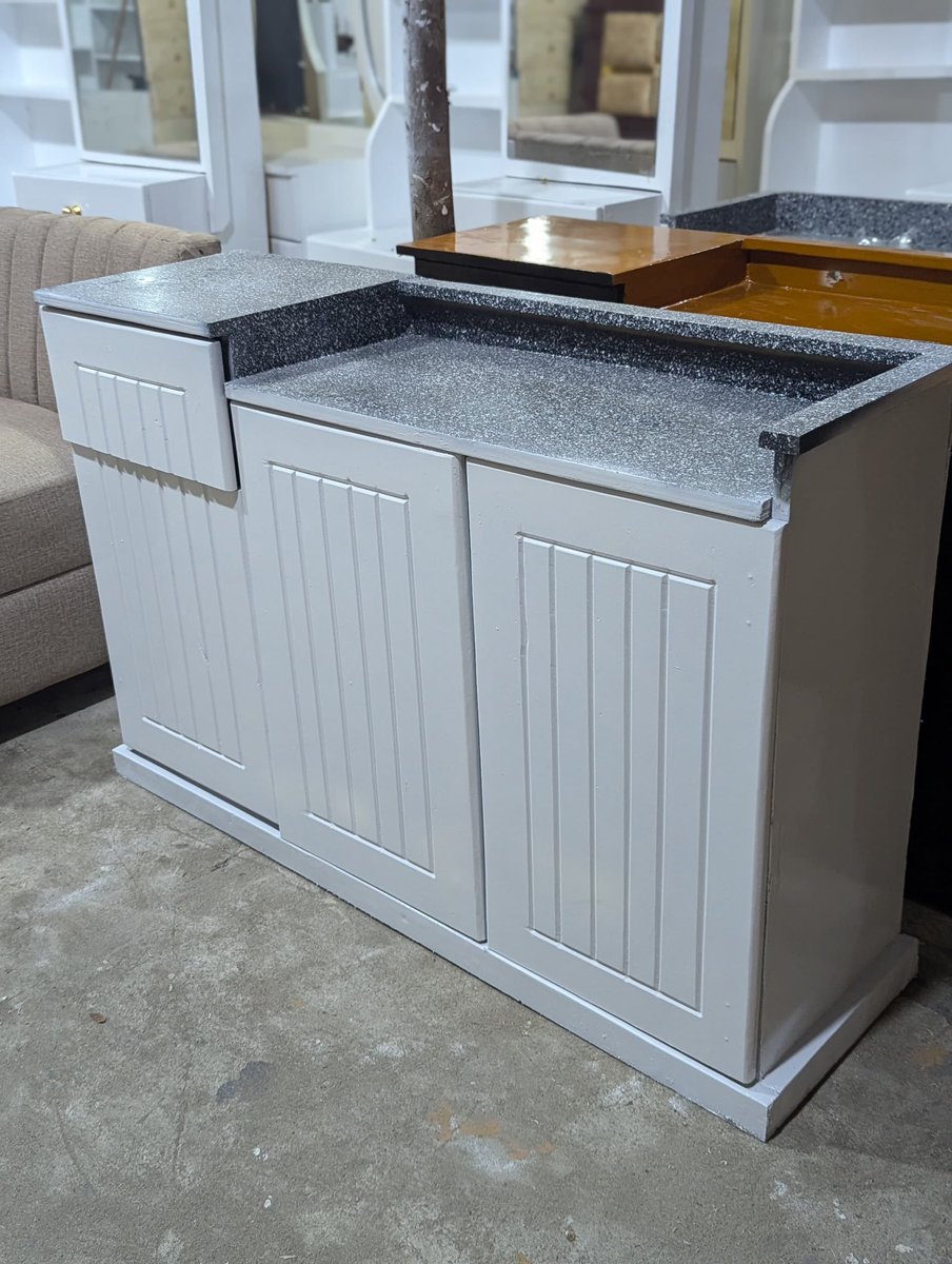 Kitchen cabinets milango 3 ya jiko la plate, wahi tuwahi.

Bei: 200k

📍Tunapatikana Ubungo Kibo

WhatsApp/Calls 067 898 0885

Tunafanya delivery na mikoani tunatuma (kwa gharama ya mteja) ✅