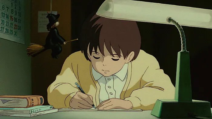 공부하면서 듣기 좋은 플레이리스트, 공부자극 감성짤에 맨날 불려 나오는 귀를 기울이면의 이 장면들은 정작 하라는 공부는 안해서 성적 100등 넘게 떨어지면서도 소설 쓰고 앉아있는 장면이다