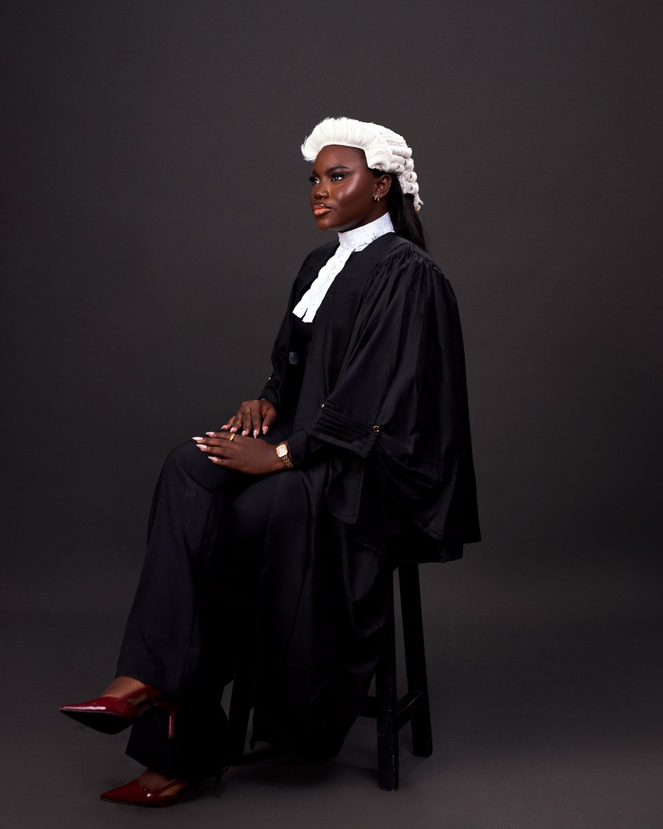 midefashina's tweet photo. ORANMONISEFAYATI

To more grace, more grit, and even greater milestones. 🥂⚖️

Reintroducing A.O Fashina Esq.
B.L (Hons), LL.B (Hons), AICMC
Barrister &amp; Solicitor of the Supreme Court of Nigeria.
#CallToBar2025

📸: @DemolaDrew https://t.co/DlwOe9EwPi
