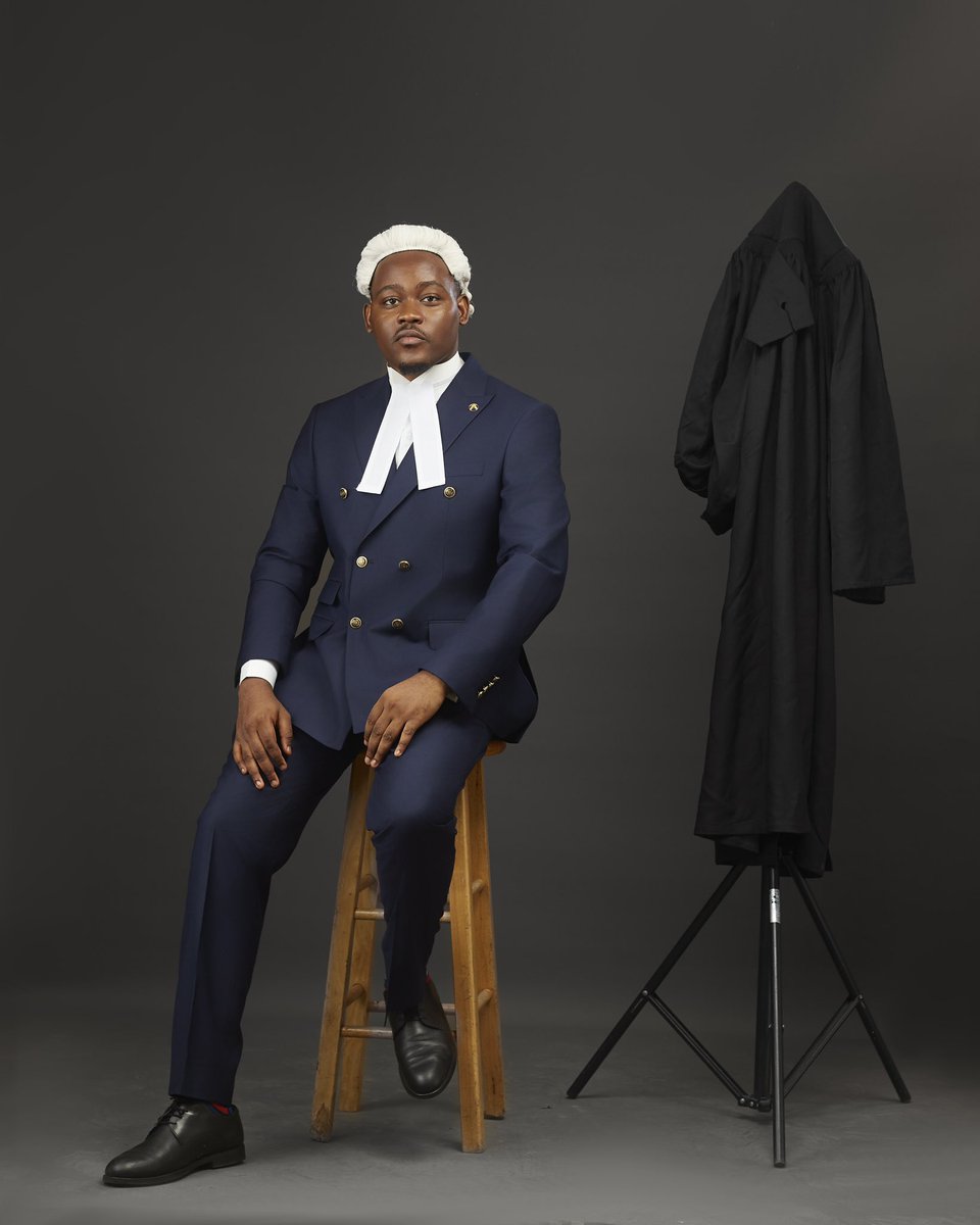 kaybest__'s tweet image. Today, I will be called to the largest bar in Africa. 

Introducing :

K.D Bakare Esq, 
LL.B (First Class Honours)
B.L (First Class Honours)
Barrister and Solicitor of the Supreme Court of Nigeria