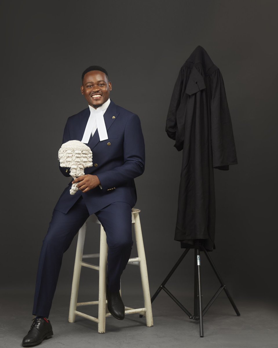 kaybest__'s tweet image. Today, I will be called to the largest bar in Africa. 

Introducing :

K.D Bakare Esq, 
LL.B (First Class Honours)
B.L (First Class Honours)
Barrister and Solicitor of the Supreme Court of Nigeria
