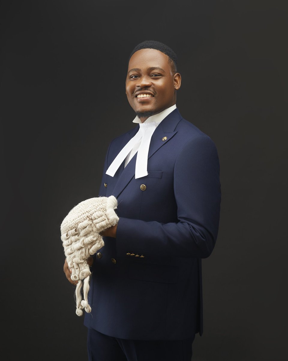 kaybest__'s tweet image. Today, I will be called to the largest bar in Africa. 

Introducing :

K.D Bakare Esq, 
LL.B (First Class Honours)
B.L (First Class Honours)
Barrister and Solicitor of the Supreme Court of Nigeria