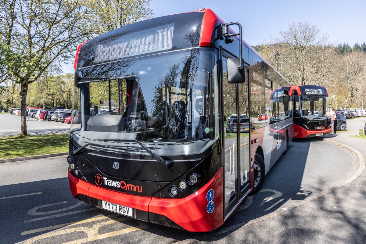 WGTransport's tweet image. Young people told us they needed more affordable travel.
We listened and we’re launching cheaper bus fares for under 22s.
Read more: gov.wales/1-bus-fares-yo…