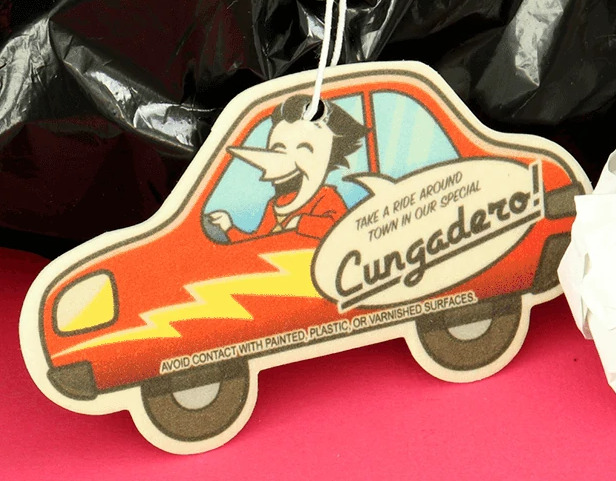 sometimes i gotta wrap my head around the fact this single air freshener is responsible for shaping and influencing thousands of pieces of fanart and fanfics bc it's the closest look we have at this character. 
an air freshener.