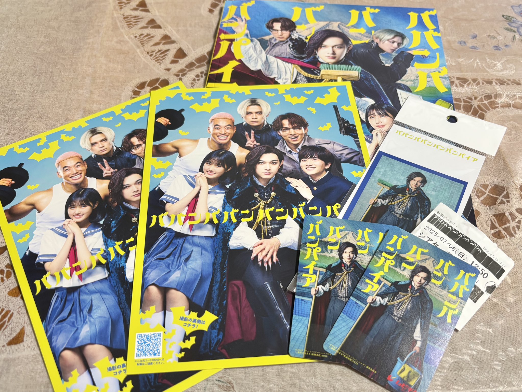 専用映画パンフレット 51qEqqZrAnL._UF350,350_QL50_.jpg