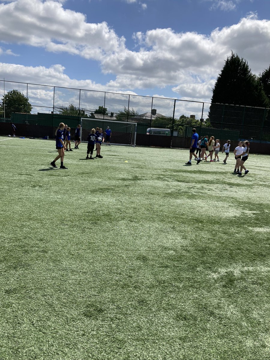 We had great fun learning and playing Rugby Union with James from RFU at Eccles RFC. 🥇 well done 👏🏼 thanks to <a href="/SportMattersDG/">Dean Gilmore</a> for arranging this event. <a href="/EnglandRugby/">England Rugby</a>