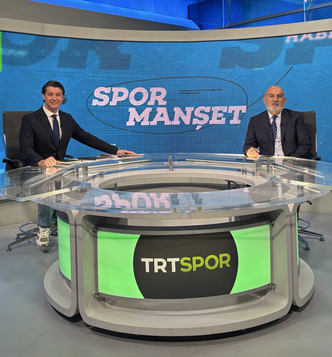 📺Spor Manşet 11.00’de  <a href="/trtspor/">TRT Spor</a> ‘da başlıyor…

🗣️Erman Gönülşen ve Tayfun Bayındır öne çıkan haberlerini değerlendiriyor.

❓Gündeme ilişkin soru ve görüşlerinizi bekliyoruz…