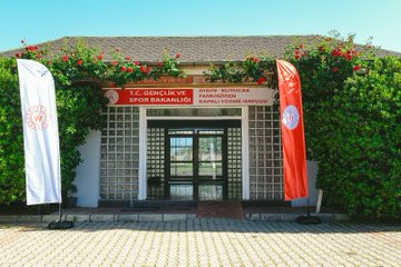 Pamukören Spor Tesisleri Gençlere Yeni Yüzüyle Hizmet Veriyor