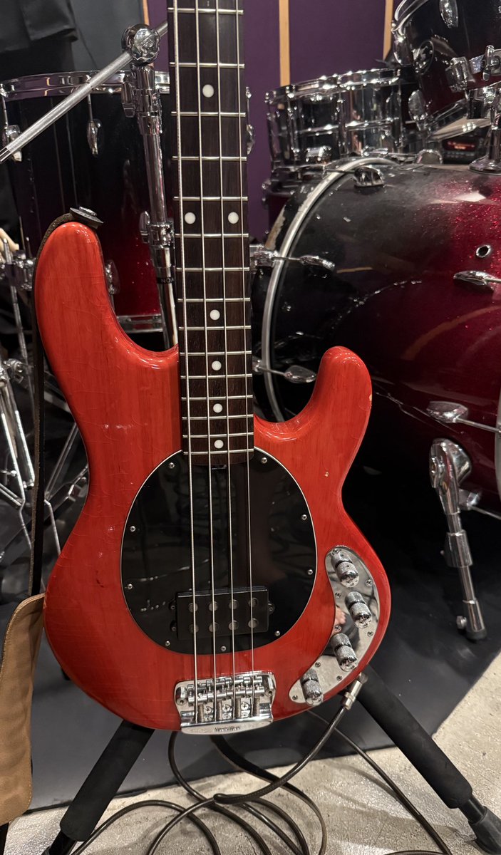 明日のリハ終了〜🕺
準備万端良いセットリスト🐒
どえりゃ〜雨だったので今日はMUSICMAN🧛‍♀️

lamama.net/article/s-2025…