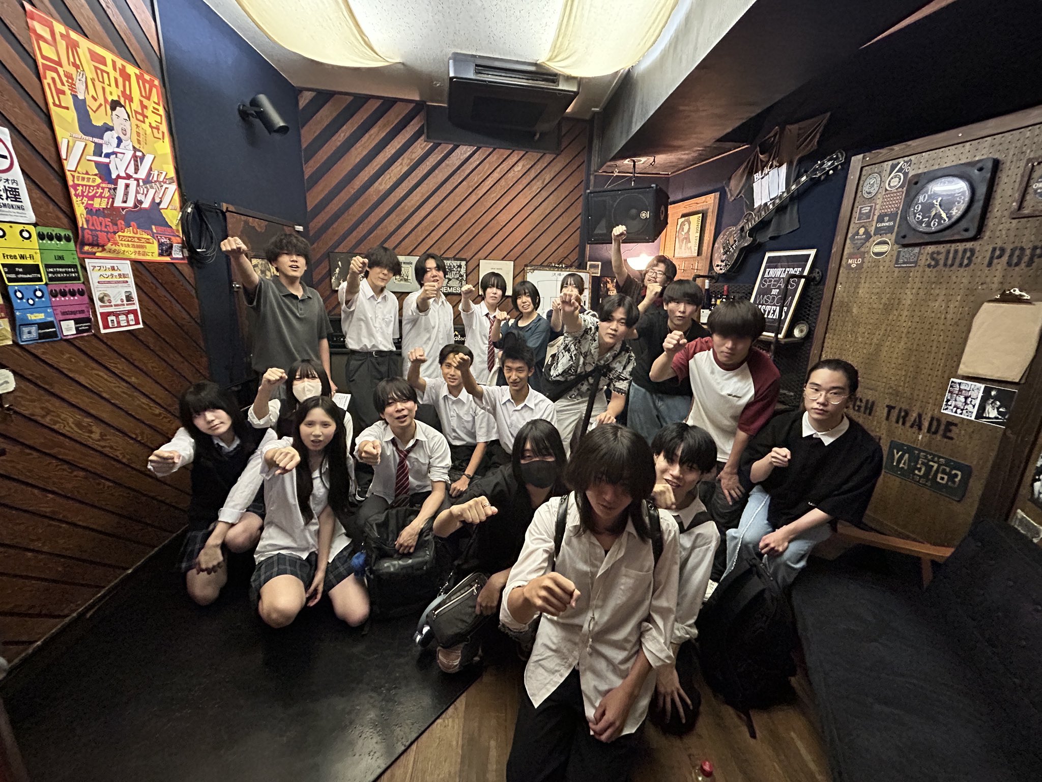 SCHOOL'S OUT スクールズ アウト2017 CD 2枚組 Amazon.co.jp: CD 2枚組SCHOOL'S OUT スクールズ アウト2017