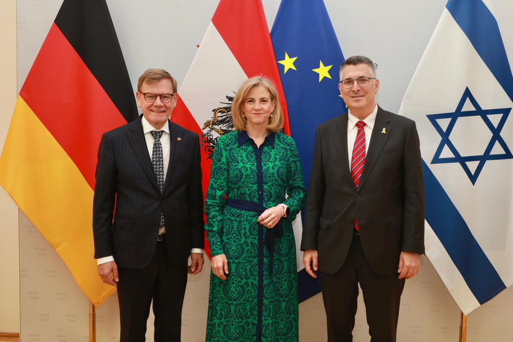 Gideon Sa'ar | גדעון סער tweet media