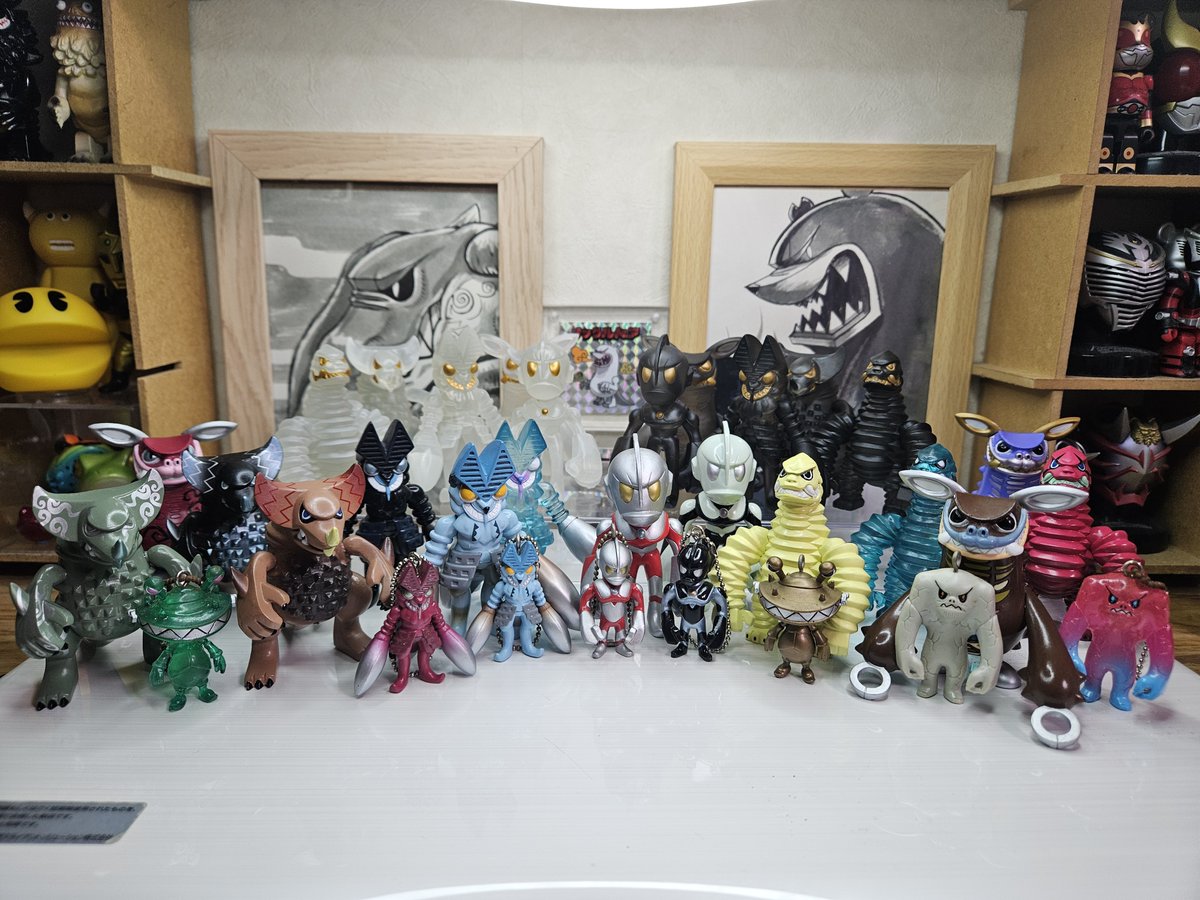 toshgosh4's tweet image. 今日はウルトラマンの日
大好きなウルトラマンとTOUMAさんのコラボガチャです。
私がアートトイ、そしてTOUMAさんを知る切っ掛けになった子達。
2008年の作品ですが今も飽きませんねぇ。
昨年レッドキングがソフビ化されましたが次はまだかな?ぜひシリーズ化して欲しい!よろしくお願いします!!