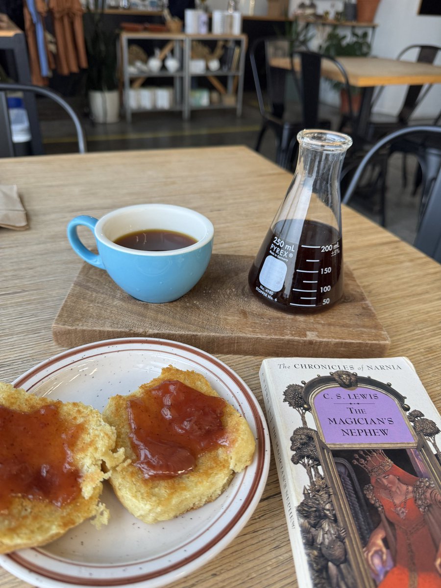 RonniKurtz's tweet image. A good morning writing a fun little piece on Lewis and creation.