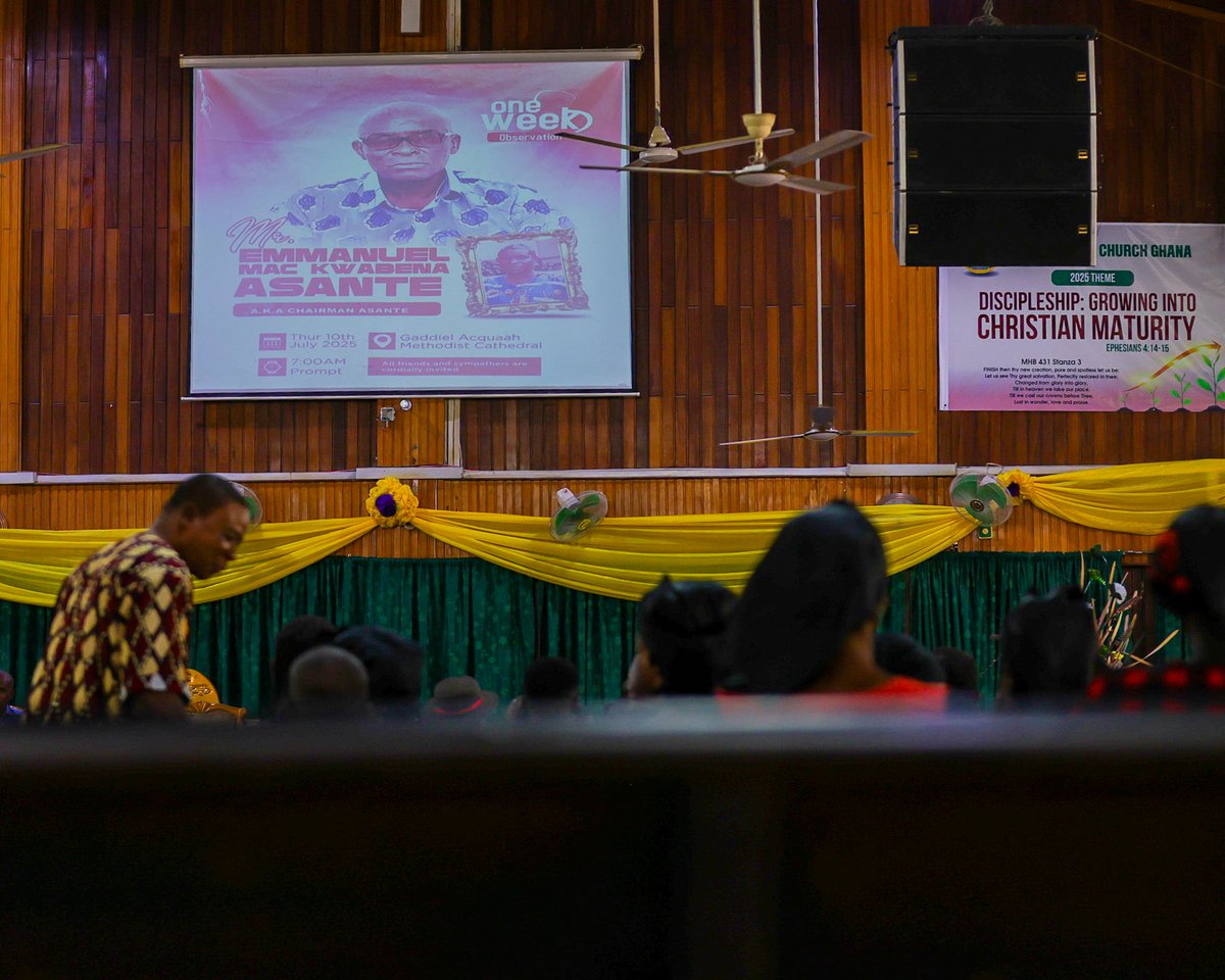 MedeamaSC's tweet image. The Club joined the one-week observation of our late former Vice President and Management Member, Chairman Kwabena Asante.
In attendance were Club President, Moses Armah, Vice Board Chairman, Samuel Sackey, Vice CEO Alfred Kojo Owusu, Former CEO, James Essilfie and former MCE of…