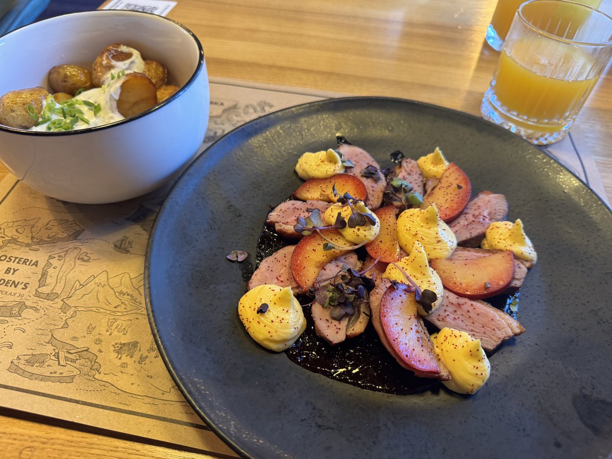 ordicyn's tweet image. Будете в Туле, очень рекомендую Saldens porterhouse.
Устрицы, осьминог, грудка гуся, это просто лучшее