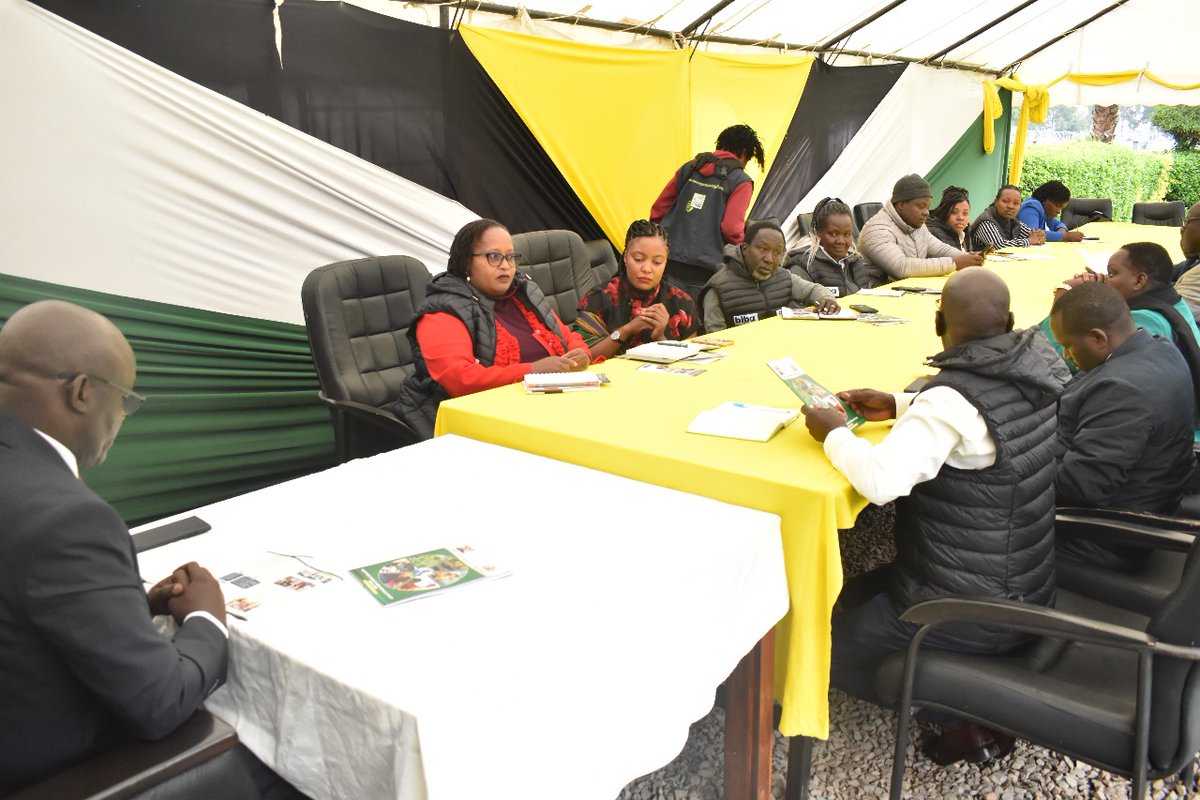 BIBA_Kenya's tweet image. We paid a courtesy call to H.E Gov @SimonKachapinK ahead of the West Pokot Agroecology Policy Launch this Thursday.
Grateful for the county’s leadership and @Greenpeaceafric in advancing soil health, biodiversity, and food sovereignty through agroecology.
#Agroecology