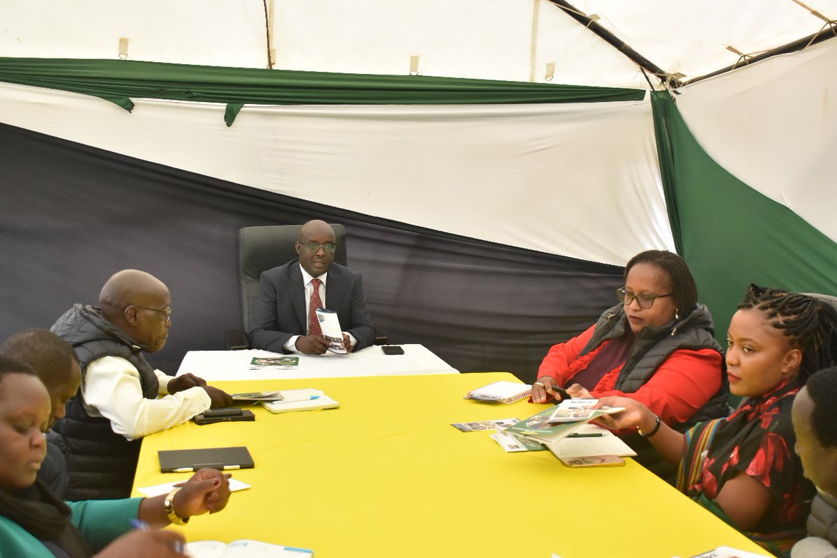 BIBA_Kenya's tweet image. We paid a courtesy call to H.E Gov @SimonKachapinK ahead of the West Pokot Agroecology Policy Launch this Thursday.
Grateful for the county’s leadership and @Greenpeaceafric in advancing soil health, biodiversity, and food sovereignty through agroecology.
#Agroecology