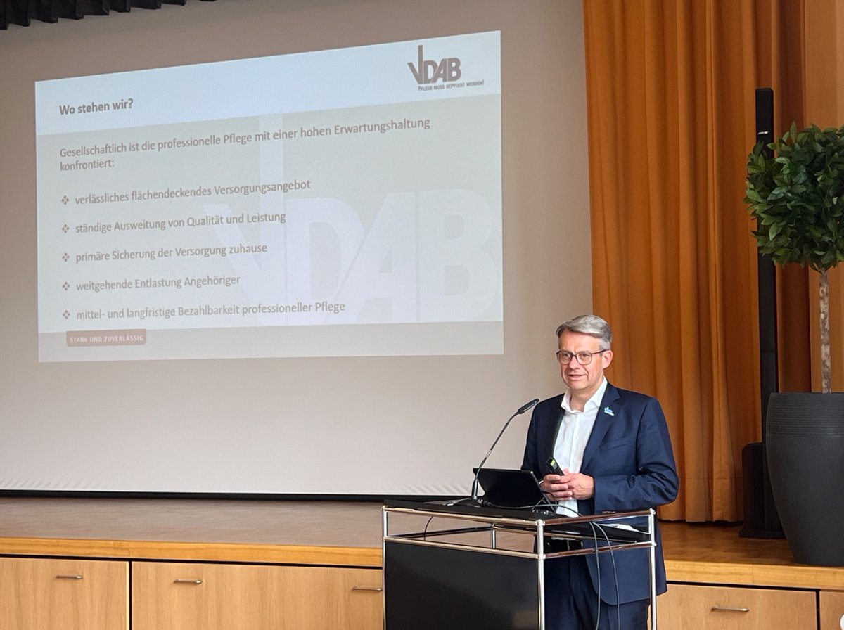 VDAB Berlin (@vdabpresse) on Twitter photo Veranstaltung "Bundesarbeitsgruppe #Pflege" des <a href="/Wirtschaftsrat/">Wirtschaftsrat der CDU e.V.</a> der #CDU. Vortrag unseres GF Thomas Knieling zum Thema: Ausblick auf die "Bund-Länder-Arbeitsgruppe". Klar ist: Bei der Gestaltung der Versorgungslandschaft braucht es von Anfang an praktisches Erfahrungswissen. Veranstaltung "Bundesarbeitsgruppe #Pflege" des <a href="/Wirtschaftsrat/">Wirtschaftsrat der CDU e.V.</a> der #CDU. Vortrag unseres GF Thomas Knieling zum Thema: Ausblick auf die "Bund-Länder-Arbeitsgruppe". Klar ist: Bei der Gestaltung der Versorgungslandschaft braucht es von Anfang an praktisches Erfahrungswissen.