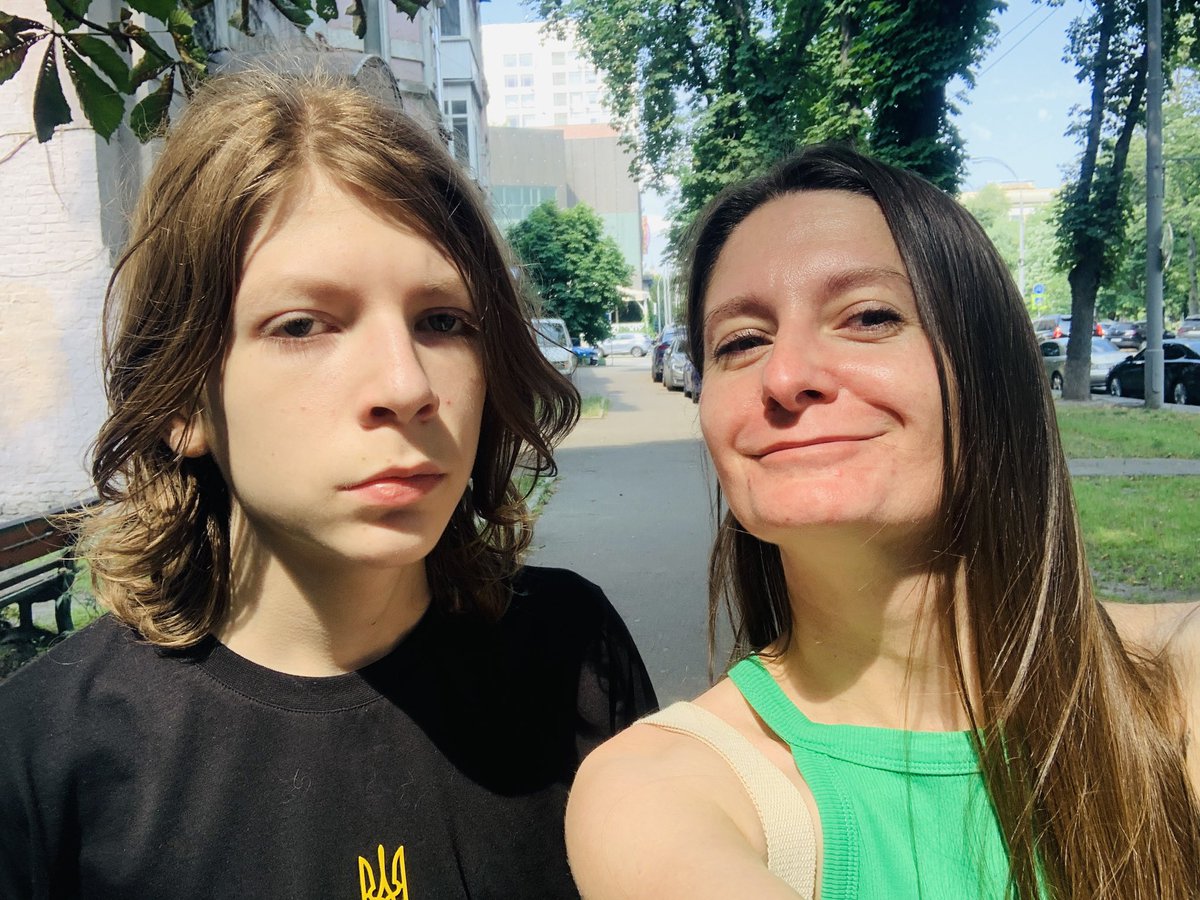 LightyDjan's tweet image. Who can launch missiles and shaheds at civilians, and we have surrendered for the first passport of a citizen of our best Ukraine
I officially declare that he is taller than me
♥️♥️♥️
@KyivstyleCATs