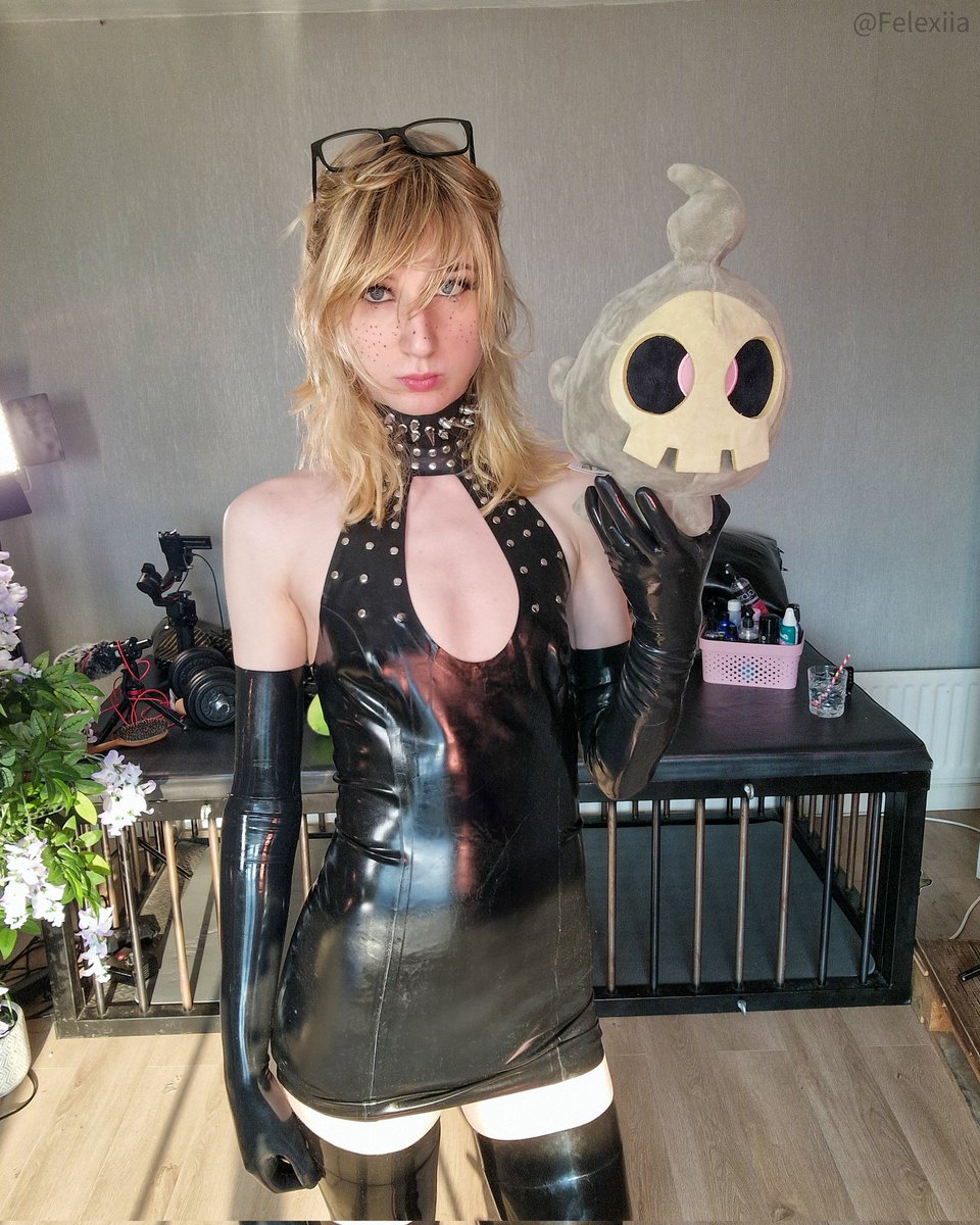 Say hi to duskull or watch me break your chastity key 😤