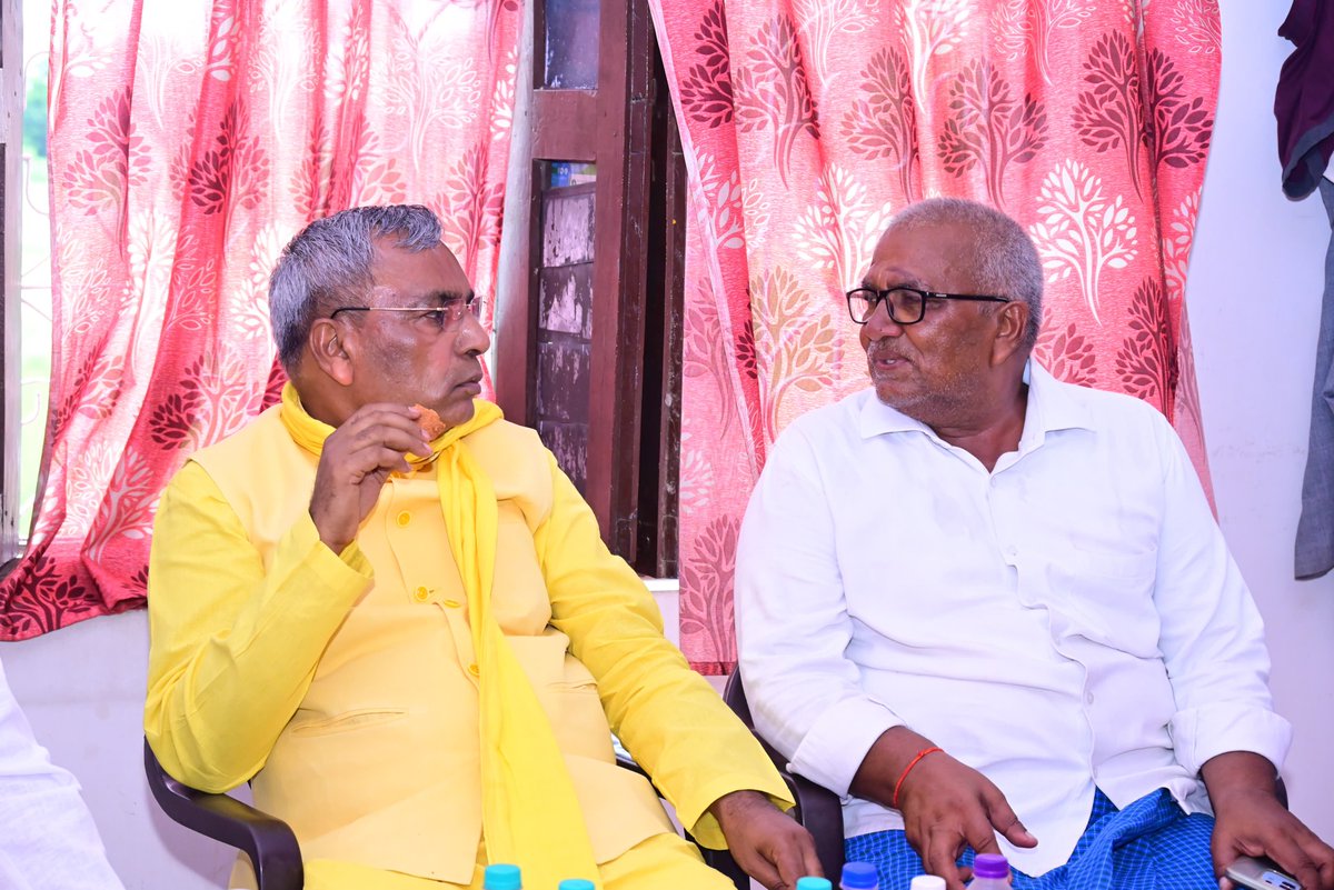 Suheldev Bhartiya Samaj Party (SBSP) ,सुभासपा (@sbsp4india) on Twitter photo सुभासपा के राष्ट्रीय अध्यक्ष एवं माननीय कैबिनेट मंत्री श्री <a href="/oprajbhar/">Om Prakash Rajbhar</a> जी जनपद आजमगढ़ के अतरौलिया विधानसभा क्षेत्र के ग्रामसभा हुसेपुर सनुप में श्री रामाशकर वर्मा जी के आवास पहुंचकर शिष्टाचार भेंट की। सुभासपा के राष्ट्रीय अध्यक्ष एवं माननीय कैबिनेट मंत्री श्री <a href="/oprajbhar/">Om Prakash Rajbhar</a> जी जनपद आजमगढ़ के अतरौलिया विधानसभा क्षेत्र के ग्रामसभा हुसेपुर सनुप में श्री रामाशकर वर्मा जी के आवास पहुंचकर शिष्टाचार भेंट की।