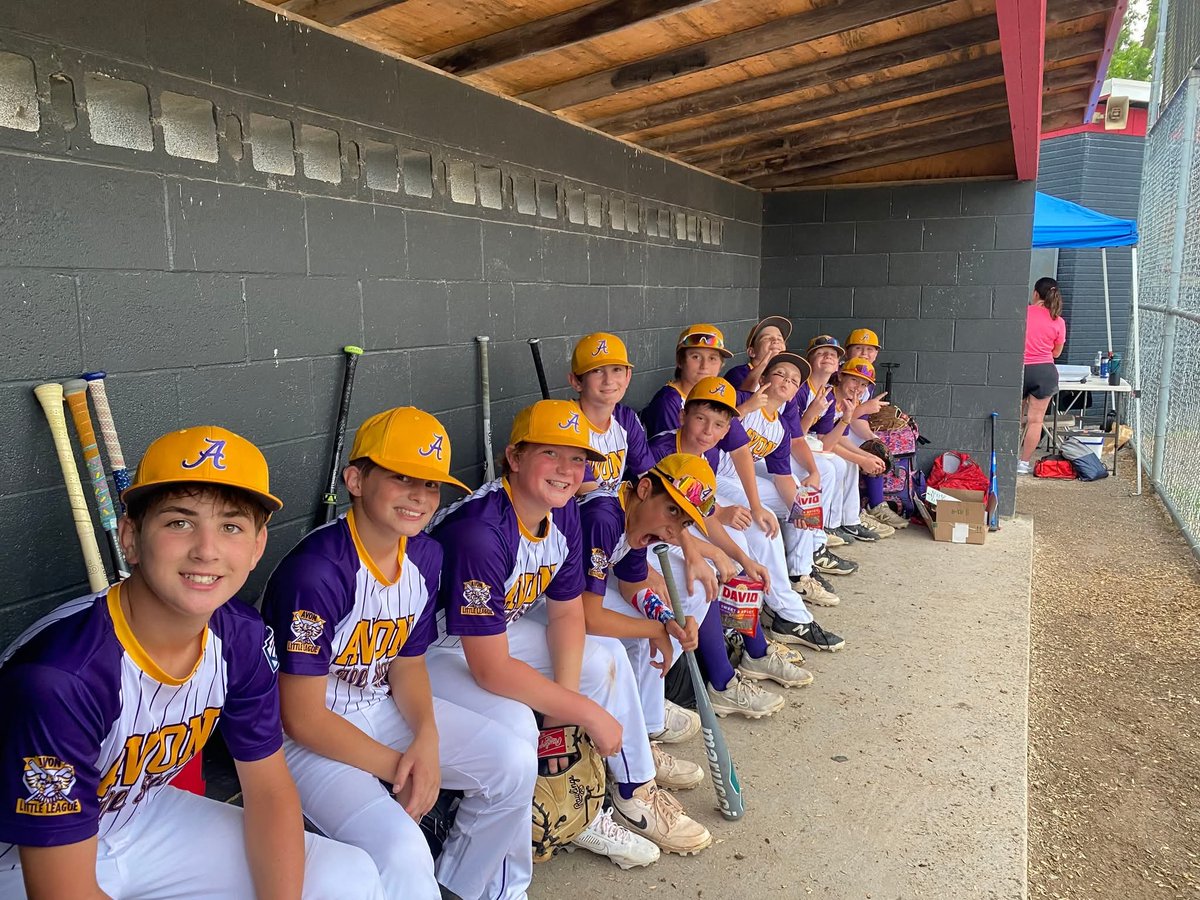 Our Avon 12u All Stars defeated Shelby late last night 4-3 in a tight game!!!

Avon now gets a rematch against Bucyrus Little League at 6pm tonight in Bellevue. The winner gets to face Bellevue for the District Championship