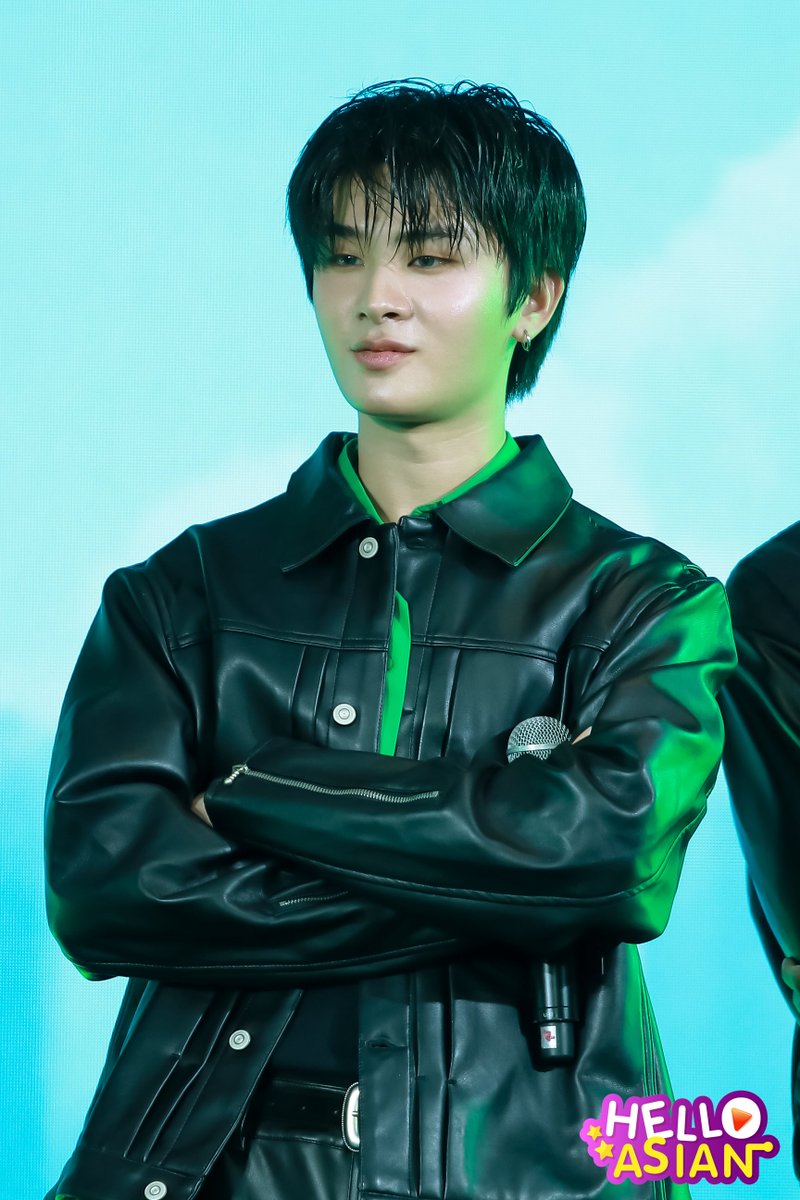 พี่ไทยพี่ หล่อใจละลายเลย~~ 

 GRABFOOD GFSN BUS

#GFMegaSaleลดแรงตัวจริง
#GrabFoodMegaSalexBUS
#BUSbecauseofyouishine
#THAIchayanon