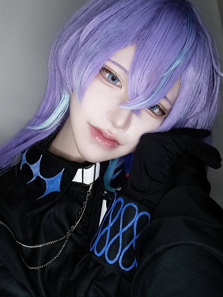 kurusurion's tweet image. 🌈🕒cos . 🐙🌟
┈┈┈┈┈┈┈┈┈┈

                             ◢███◣
　                    　█◤　◥█
　　          　     █　　　█
　　                   　　◢█◤
　　                          　█

　　                     　　█